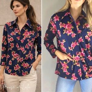 Vintage 70s Navy blue dagger collar button down shirt. Novelty print.